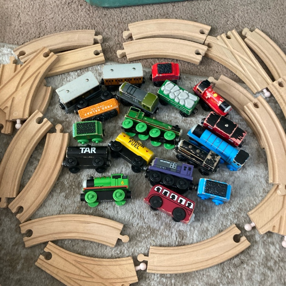 Thomas & Friends Wooden Train Set with Colorful Engines